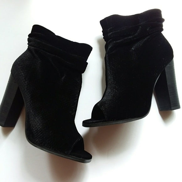 J.C Dossier  black velvet open toe ankle boots - Picture 2 of 4
